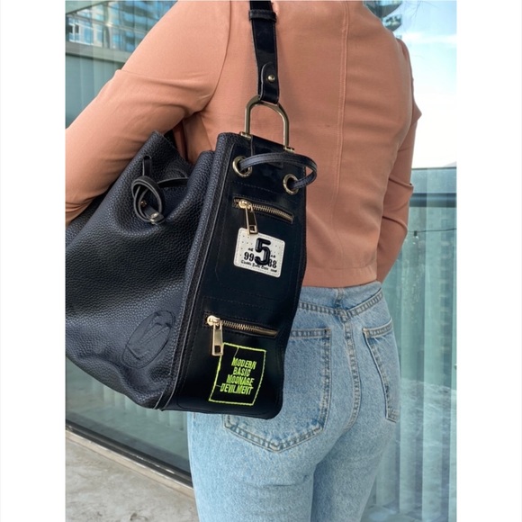 Black Shoulder Bag - Picture 3 of 3